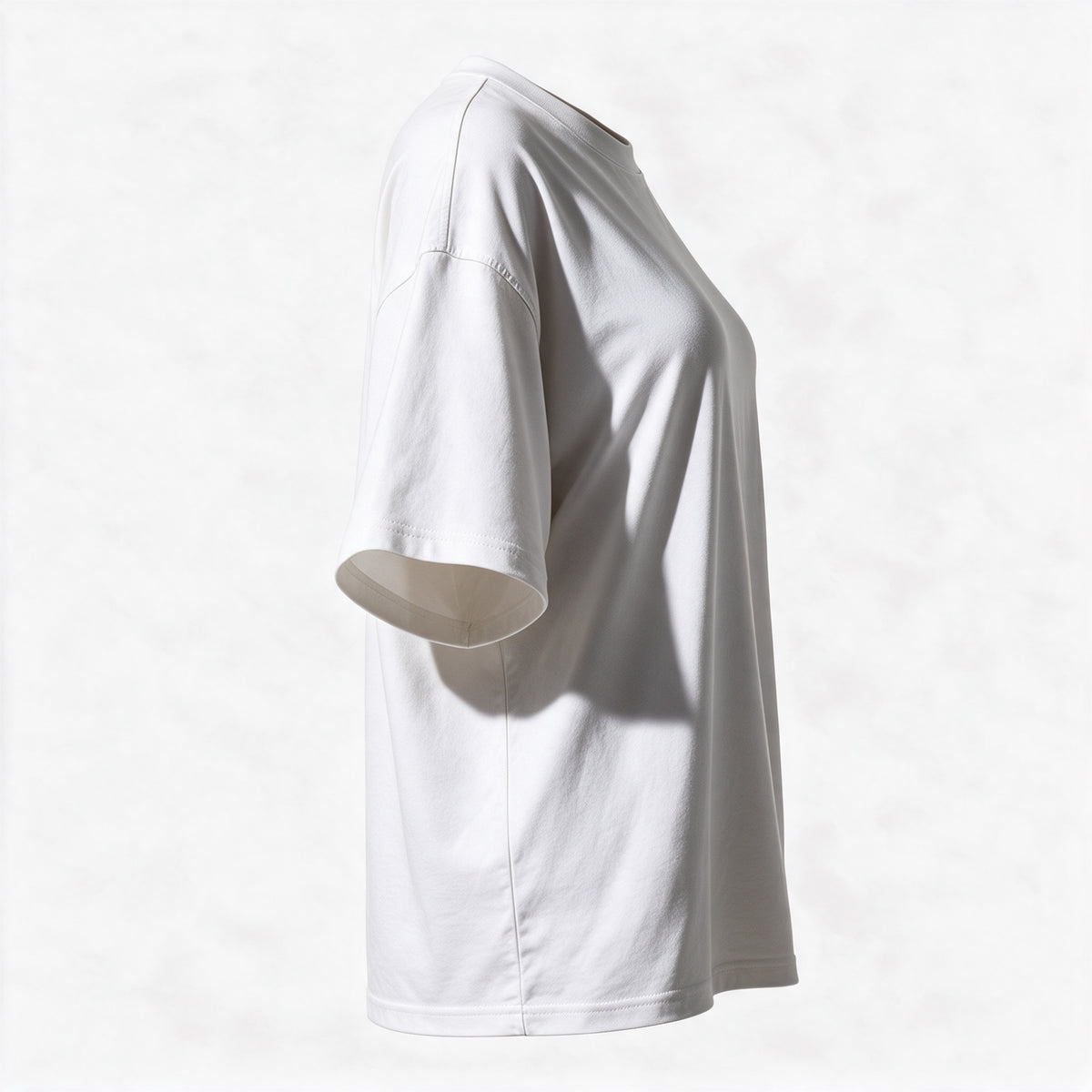 T-shirt oversize blanc uni femme à personnaliser - vue de profil gauche