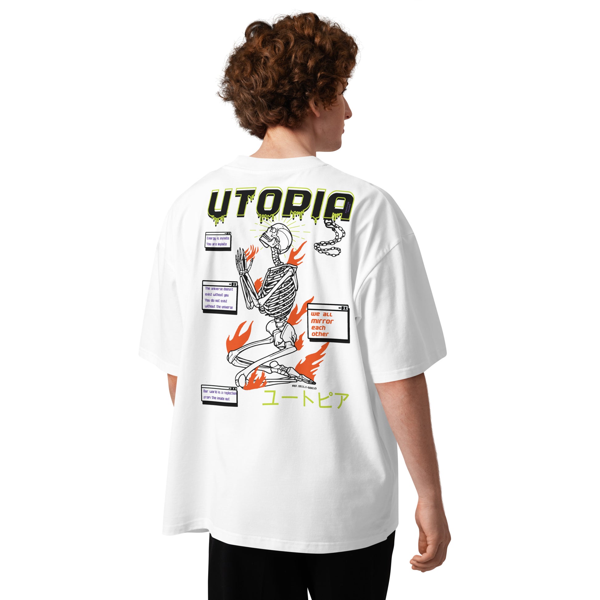 T-shirt oversize Utopia blanc dos - squelette en flammes