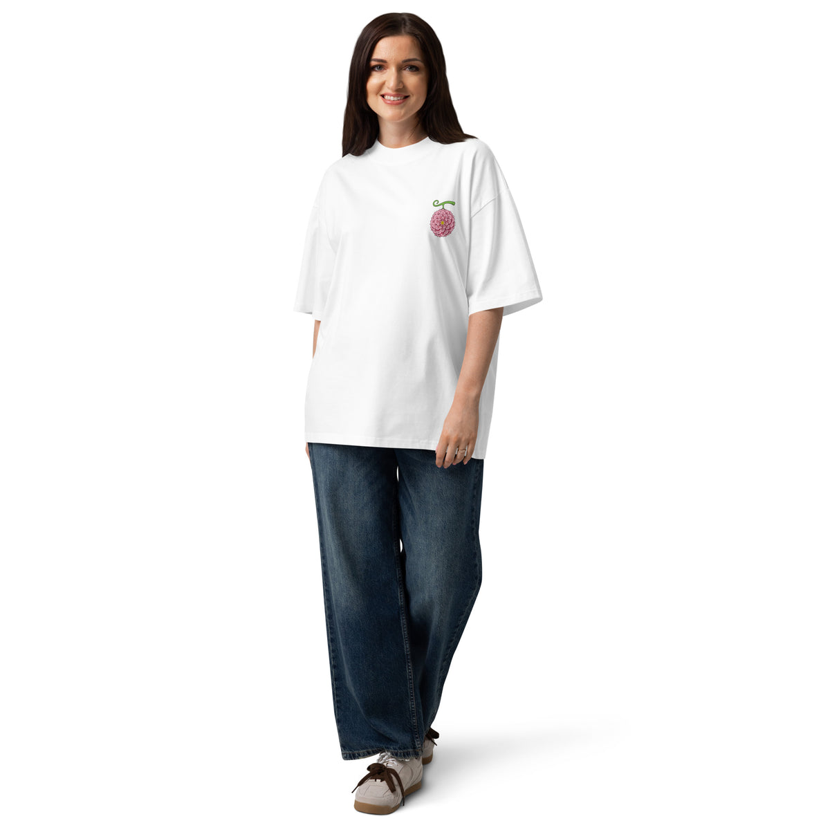 T-shirt oversize col montant Gigante Fleur Blanc tenue complète - coupe oversize portée de face