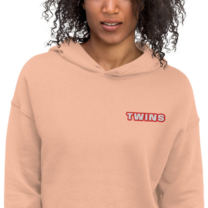 Sweat à capuche court Twins pêche - détail broderie